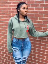 Load image into Gallery viewer, Queen of hearts (olive)
